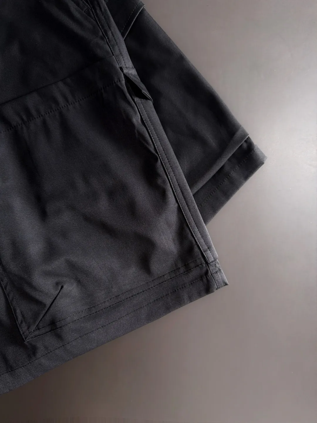 Next day shipment P160 Premium Burberry 2026 Spring/Summer New Arrival elastic band casual shorts, counter-customized fabrics Breathable, high comfort, impeccable details, brand element design concept, reflecting high quality. It feels delicate and soft! It presents a casual cut and the upper body shape is great! Sizes:S-3XL